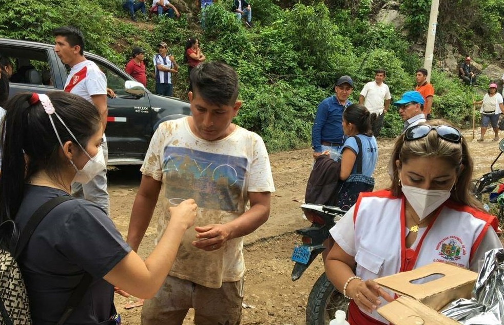 Jaén: Entregan ayuda a damnificados por huaico y lluvias en San José ...